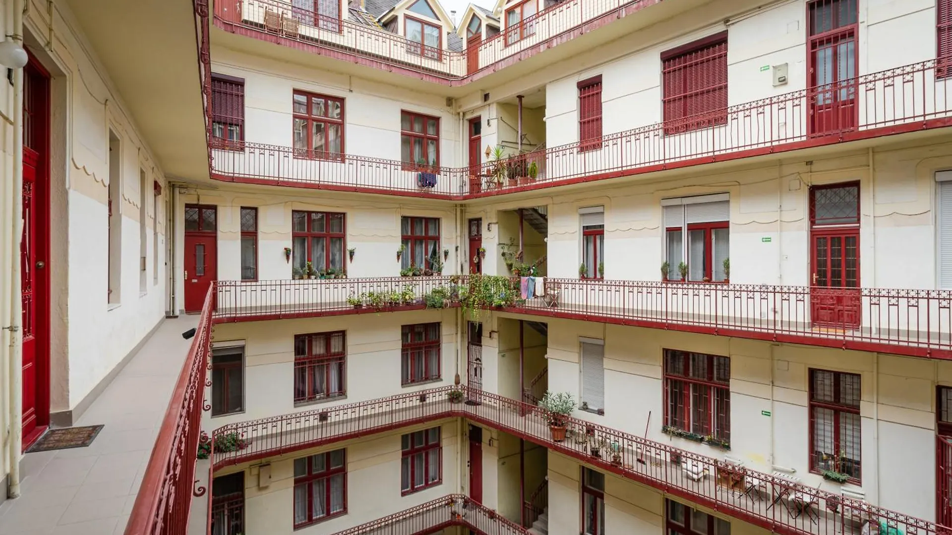 Nirvana Niche Apartment Budapest Hungary